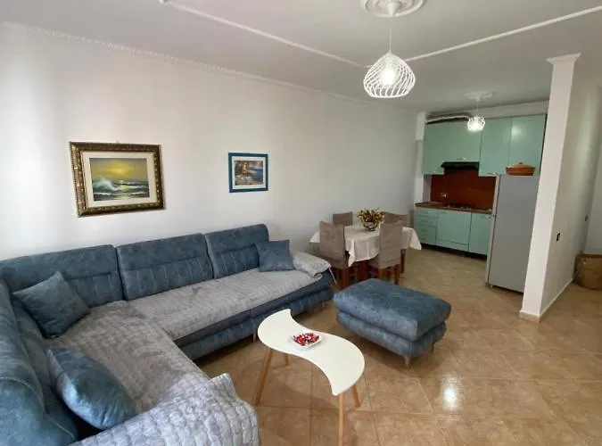 1+1 Appartamento Vlorë